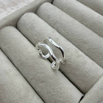 انگشتر نقره ای موج دار