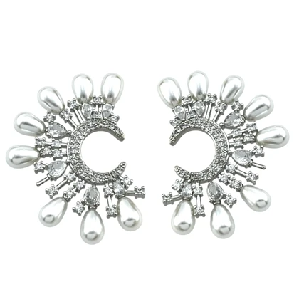 گوشواره زنانه مدل ماه‌دخت طرح جواهری با مروارید