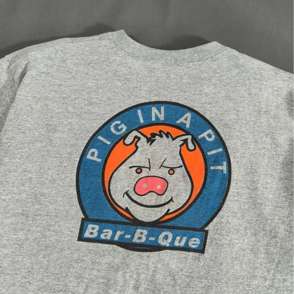 SIZE L-XL تیشرت اورجینال برند معتبر Fruit Of The Loom امریکا مدل Pig in a Pit