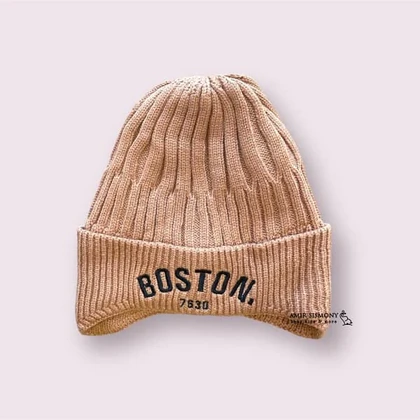 کلاه بچه گانه بافت رو گوشی BOSTON