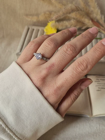 انگشتر جواهری فری سایز تک نگین