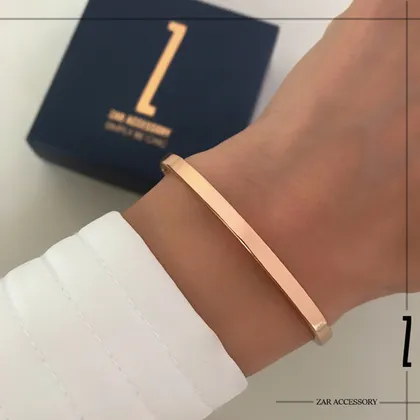 دستبند زنانه بنگل آینه‌ای فلت 4 میل