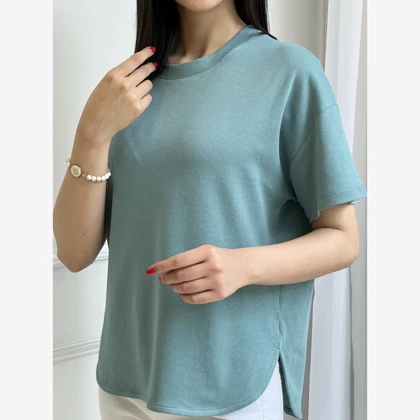 تیشرت پشت خط‌دار