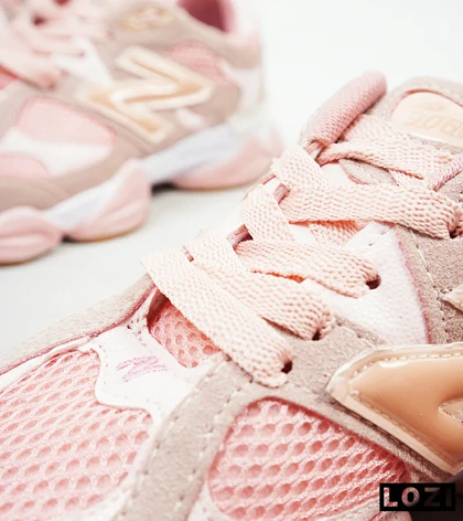 کفش کتانی زنانه صورتی NEW BALANCE 9060