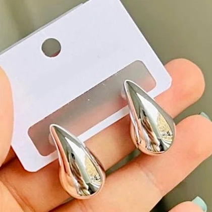 گوشواره میخی زنانه مدل اشک