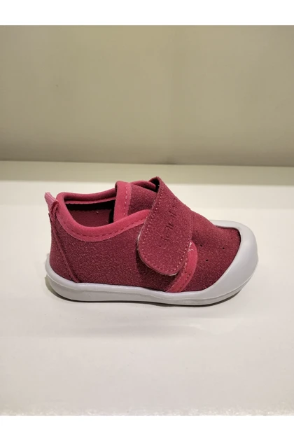 کفش پیاده روی بچگانه sanbe sanbe