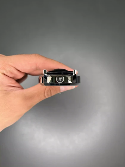 ساعت مچی کروم صفحه اسکلتون بند چرمی مشکی Corum