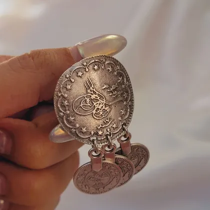 انگشتر ورشو طرح سکه خلیجی آویز دار