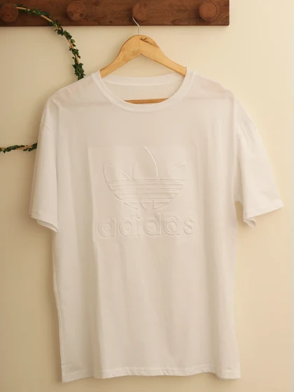 تیشرت طرح برجسته adidas