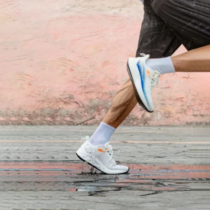 کفش رانینگ مردانه 361 درجه مدل 572412216-1