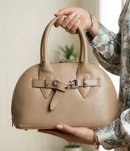 کیف تیارا