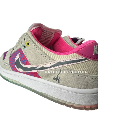 نایک اس بی دانک لو اسپایدر Nike SB Dunk Low Spider Gwen