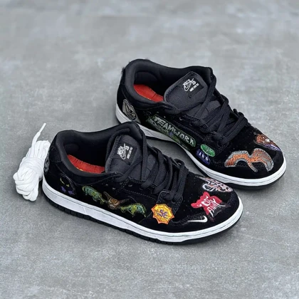 کفش نایک اس بی دانک لو یه یه Nike SB Dunk Low Yeye