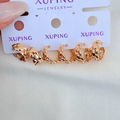 گوشواره حلقه‌ای طرح بافت ژوپینگ