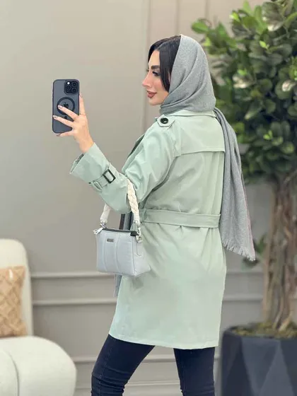 بارانی چهار دکمه آستین بند دار