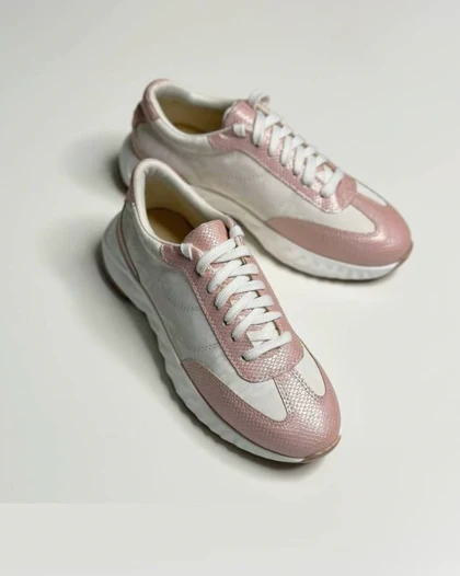 کفش راحتی زنانه استرادیواریوس مدل Stradivarius Sneakers - SKB20