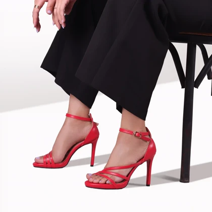 کفش پاشنه‌بلند زنانه مدل الین کد 2339