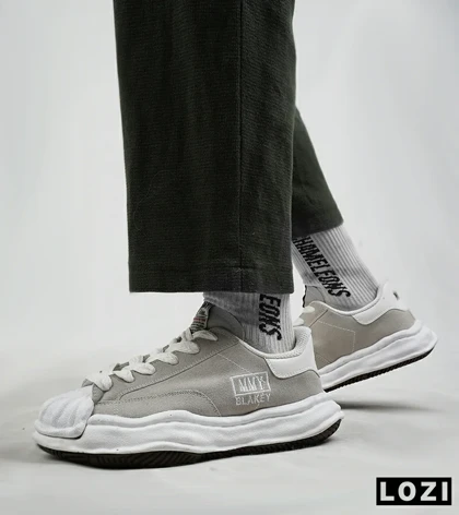 کفش کتانی مردانه طوسی ADIDAS BLAKEY LOW SNEAKER