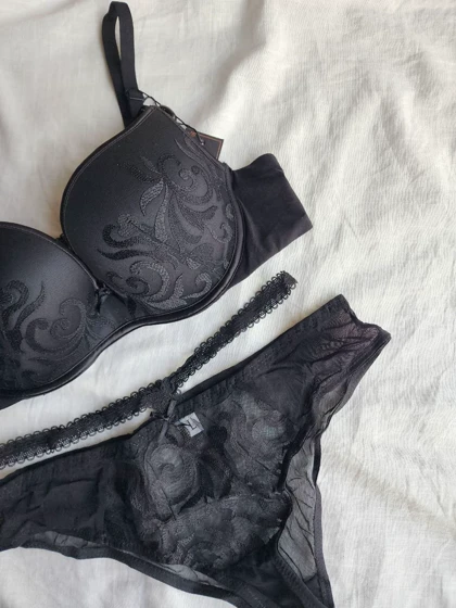 ست شورت و سوتین جکدار فنردار اروپایی کد: 1361