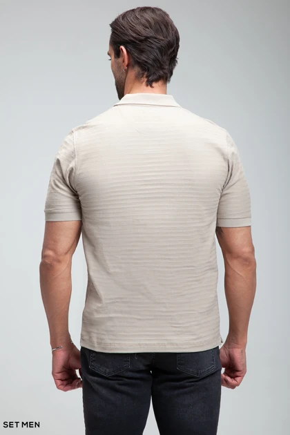 تیشرت یقه دارنیم زیپ بافت