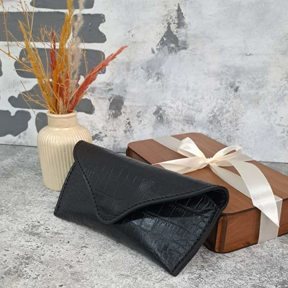 قاب عینک چرم طبیعی مدل ریبن