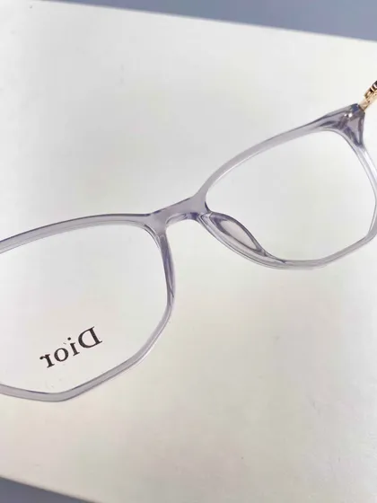 عینک طبی برند دیور CD0670