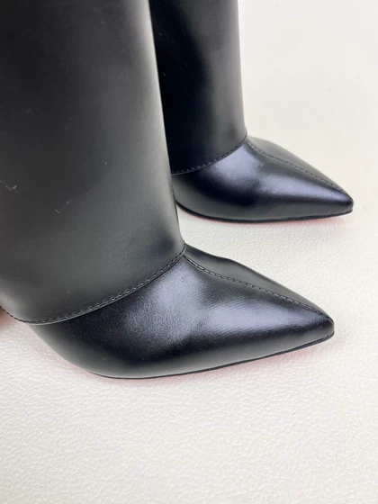 بوت زنانه پاشنه‌دار دامنی ژیوانشی GIVENCHY کد 1696 دختر طهرونی