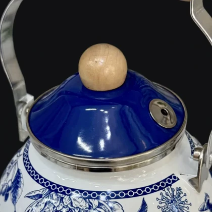 کتری لعابی سوتی طرحدار آبی و سفید SMEG