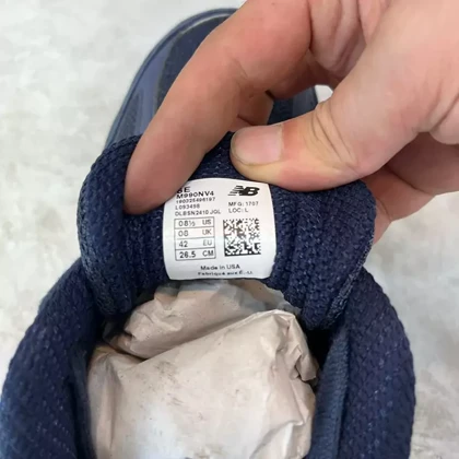 کفش روزمره مردانه نیوبالانس 990 سرمه ای ورژن 4 با رویه چرم کیفیت مستر