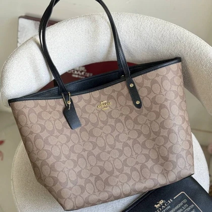 توت بگ دورو کوچ Coach مدل Reversible city