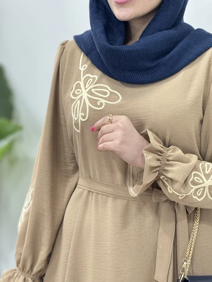 پیراهن مانتویی گلدوزی یامین