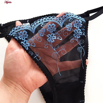 ست شورت و سوتین زنانه فیتن مدل فنردار گیپور مشکی کد 4952-3