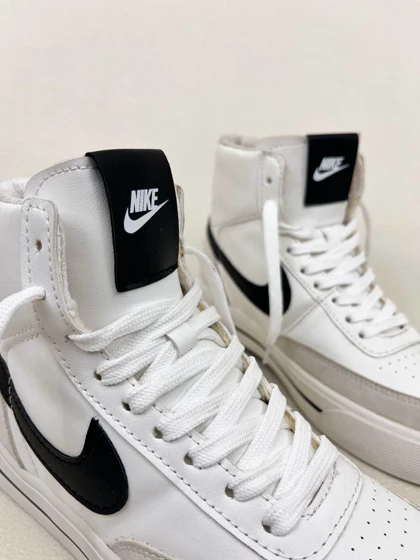 کتانی زنانه ساق‌دار نایکی جردن وان NIKE