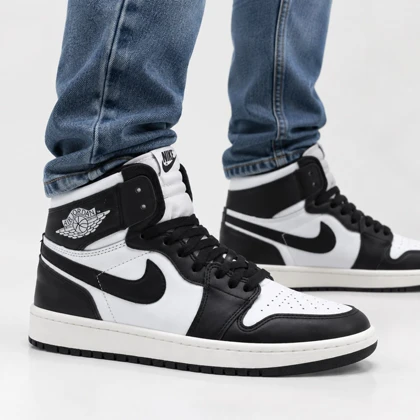 کفش و کتانی مردانه ساق‌دار مدل NIKE JORDAN 1 رنگ سفید مشکی کد 2440