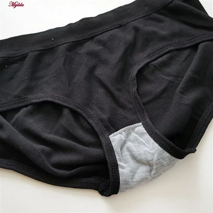 ست شورت و نیم‌تنه زنانه رنگ مشکی مدل بدون فنر پددار کد Myi-4620-1