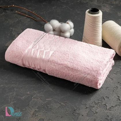 حوله حمامی طرح آرام رنگ گلبهی روشن