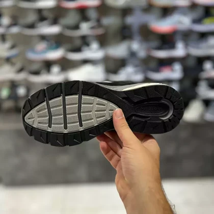 کفش راحتی نیوبالانس مدل 990 مشکی زیر طوسی کیفیت مستر