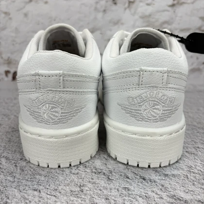 نایک ایر جردن 1 سفید (Nike Air Jordan 1 Low White) کد 2332