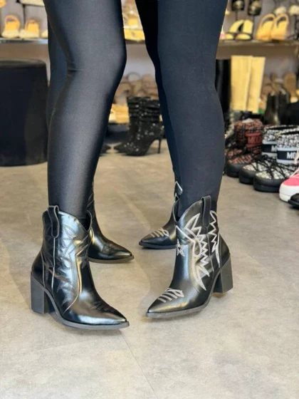 بوت تگزازی کوتاه کد 562