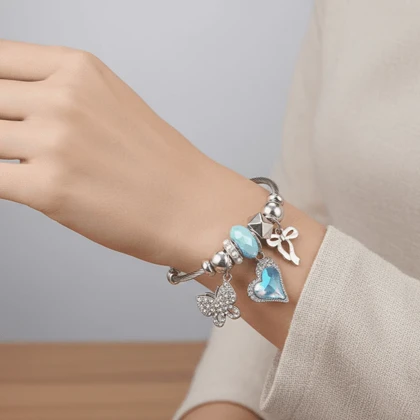 دستبند پاندورا طرح قلبی