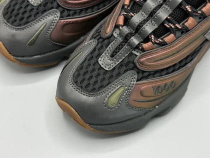 کتانی نیوبالانس 1000 مشکی مسی/New Balance