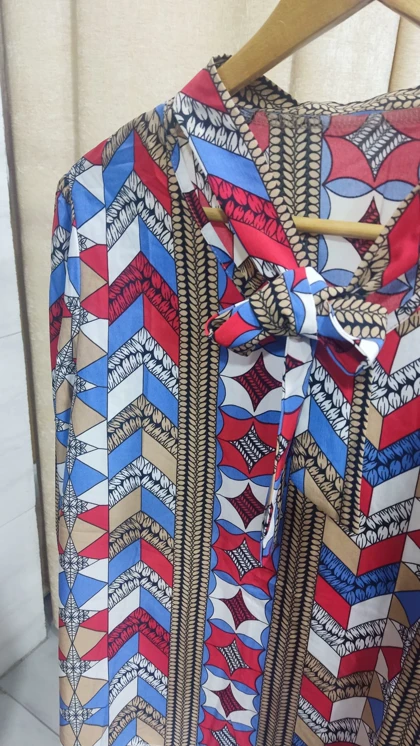 بلوز زنانه طرحدار