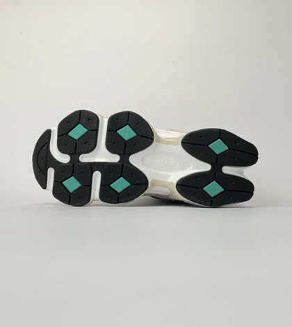 کفش راحتی نیوبالانس 9060 طوسی