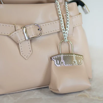 کیف دستی دخترانه با آویز کیف کوچک