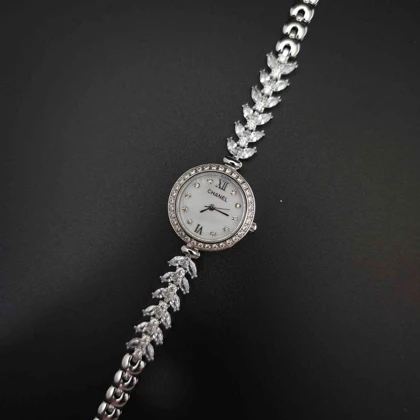 ساعت مچی زنانه چنل Chanel رنگ ثابت استیل316 با موتور کوارتز ژاپن کد 2