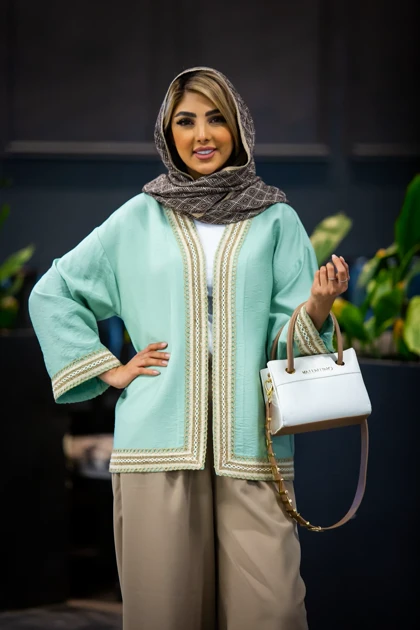 مانتو کرسپو کتی خرجکار کنفی