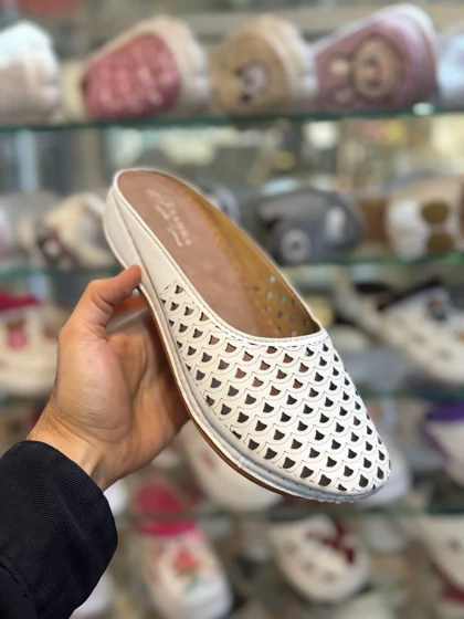 صندل جلوبسته زنانه مدل صحرا سفید