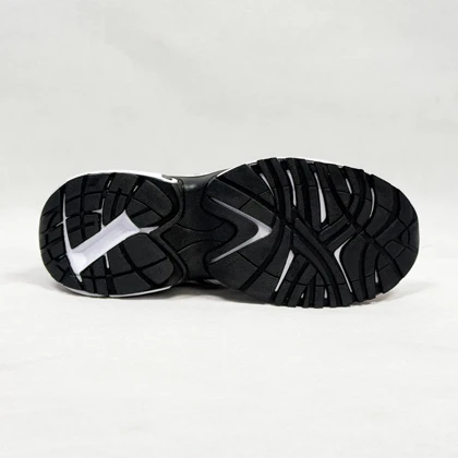 کتانی آدیداس ADIDAS مردانه مدل ونتو رنگ سفید خط مشکی کد78561
