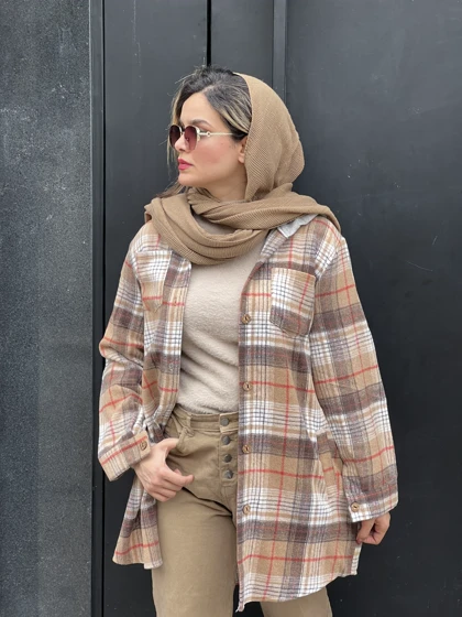 شکت کلاهدار بلند