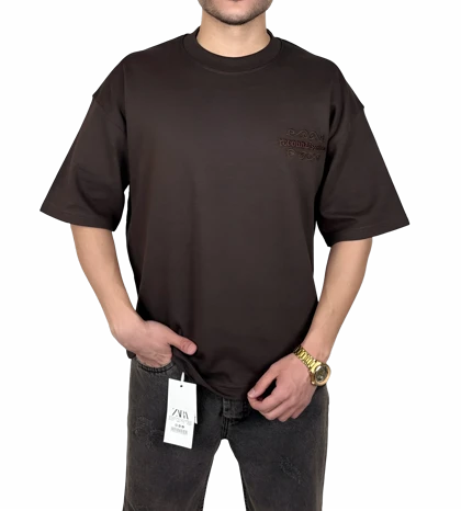 تیشرت آستین کوتاه شکلاتی تیره با گلدوزی برجسته